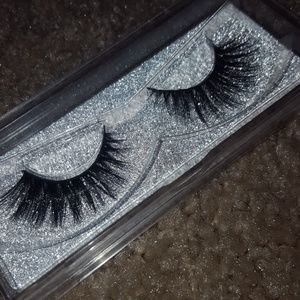 Faux Mink lashes!